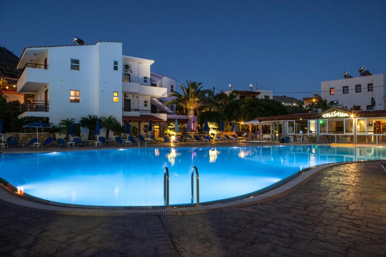 Pefki  Coliseum Studios & Apartments מראה חיצוני תמונה